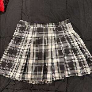 Plaid Pleated Skirt - Black and White